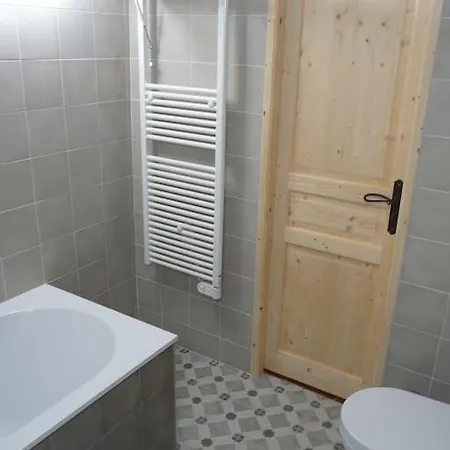 Gite De Luxe 4 Etoiles Saint-Antoine (Isere)